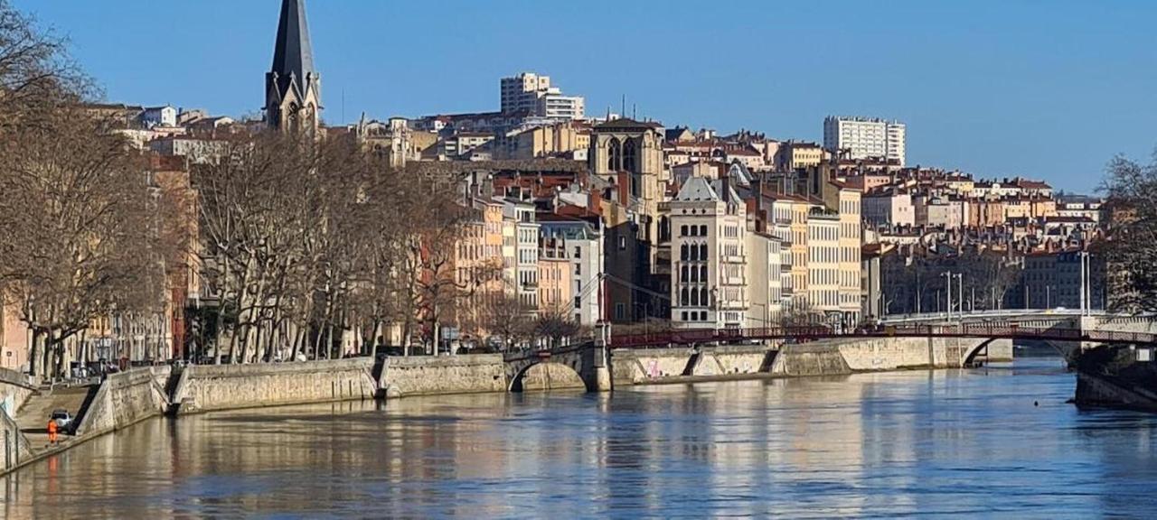 Porte Du Vieux Lyon, Vue Sur La Saone Buitenkant foto